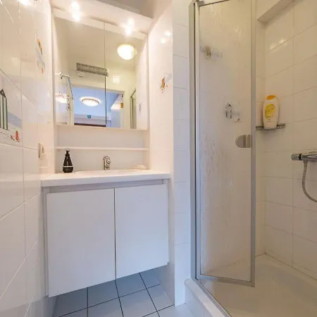 Au 5eme Etage *